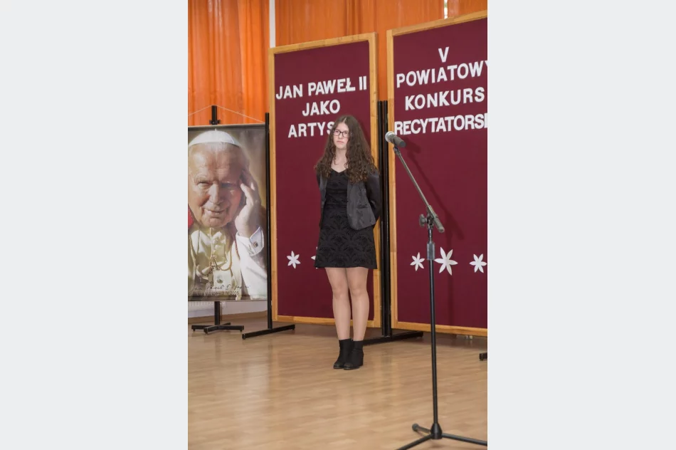 Miasto wsparło Konkurs Recytatorski „JAN PAWEŁ II JAKO ARTYSTA” - zdjęcie 4