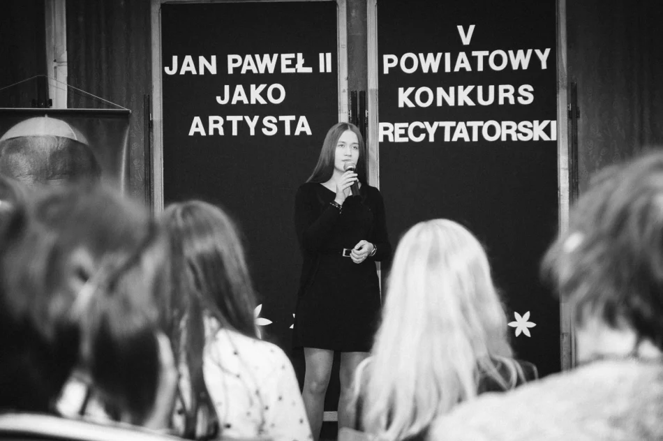 Miasto wsparło Konkurs Recytatorski „JAN PAWEŁ II JAKO ARTYSTA” - zdjęcie 7