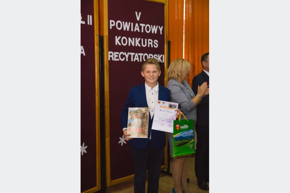 Miasto wsparło Konkurs Recytatorski „JAN PAWEŁ II JAKO ARTYSTA” - zdjęcie 14