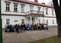 Uczniowie Szkoły Podstawowej nr 1 w Męcinie "na bitewnym szlaku Józefa Piłsudskiego" - zdjęcie główne