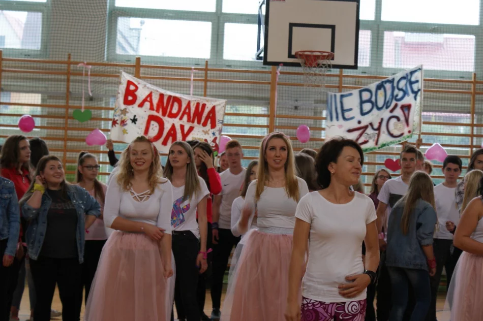 Bandana Day w ZSTI, czyli solidarni z chorymi - zdjęcie 6