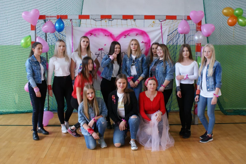 Bandana Day w ZSTI, czyli solidarni z chorymi - zdjęcie 17