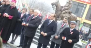 Odsłonięto pomnik Piłsudskiego na 100-lecie niepodległości. "Duch patriotyzmu na Limanowszczyźnie nie zaginął" - zdjęcie 2