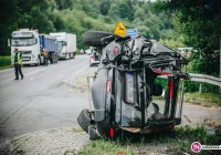 Zderzenie ciężarówki Volvo i terenowego Nissana. Jedna osoba w szpitalu - zdjęcie główne