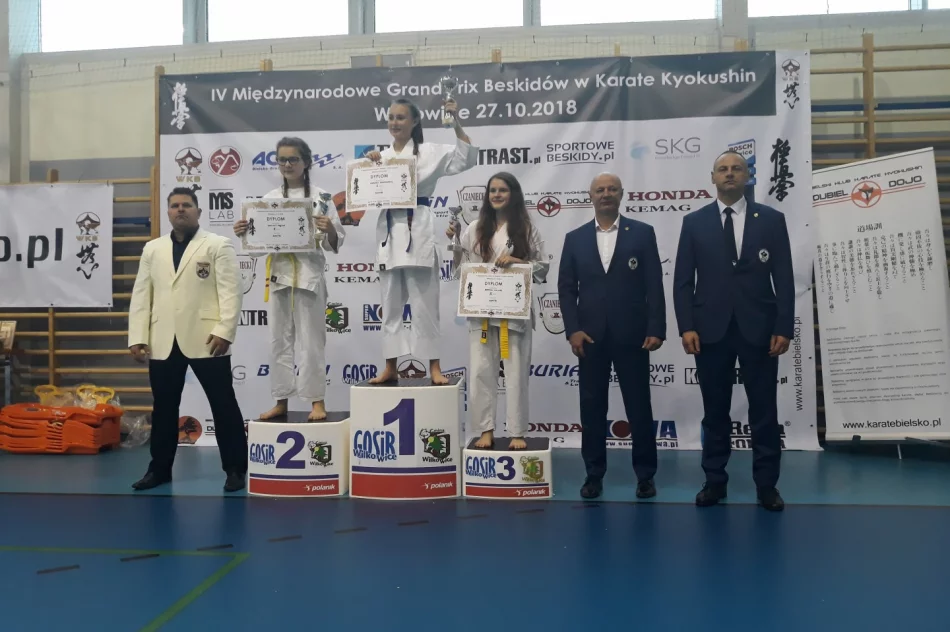 21 medali – 3 miejsce drużynowo dla Goliński Team na IV Międzynarodowym Grand Prix Beskidów w Wilkowicach - zdjęcie 7