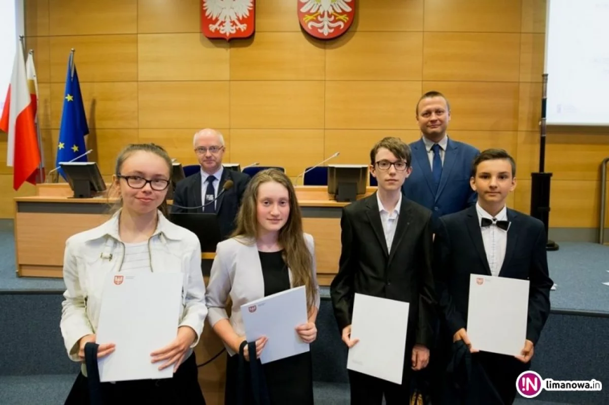 Dostali stypendium dla uczniów szczególnie uzdolnionych