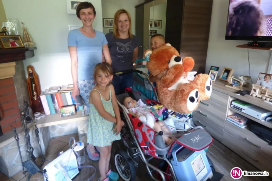 Pierwsze urodziny Blanki. Są postępy, ale pomoc dalej potrzebna - zdjęcie 2