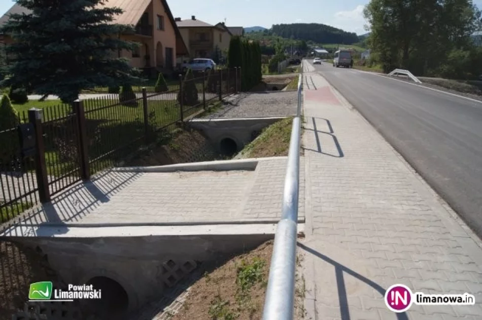 Przebudowa 1,5 km drogi kosztowała 2,3 mln zł - zdjęcie 4