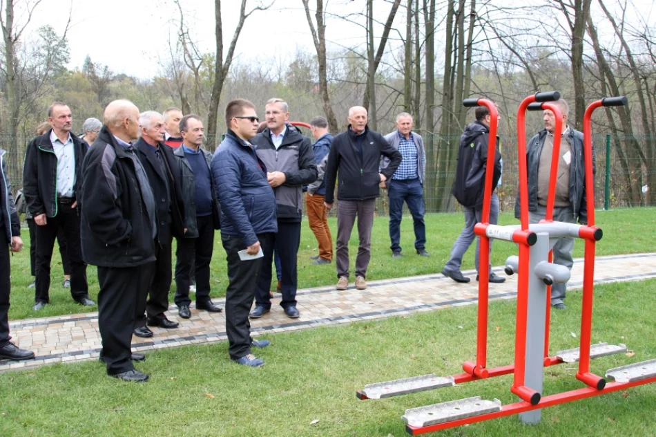 Radni wizytowali i podsumowali tegoroczne inwestycje samorządu - zdjęcie 3