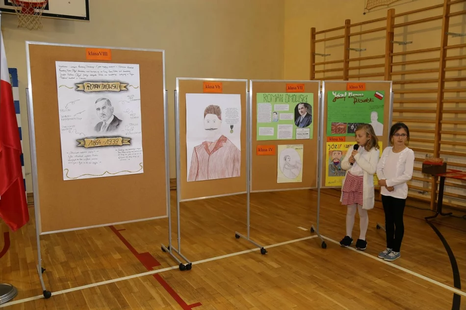 Happening patriotyczny w Szkole Podstawowej Nr 1 w Starej Wsi - zdjęcie 8