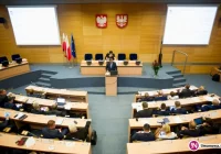 15 radnych przeciwko udzieleniu absolutorium dla zarządu - zdjęcie główne