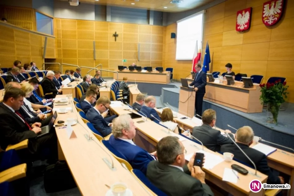 15 radnych przeciwko udzieleniu absolutorium dla zarządu - zdjęcie 2