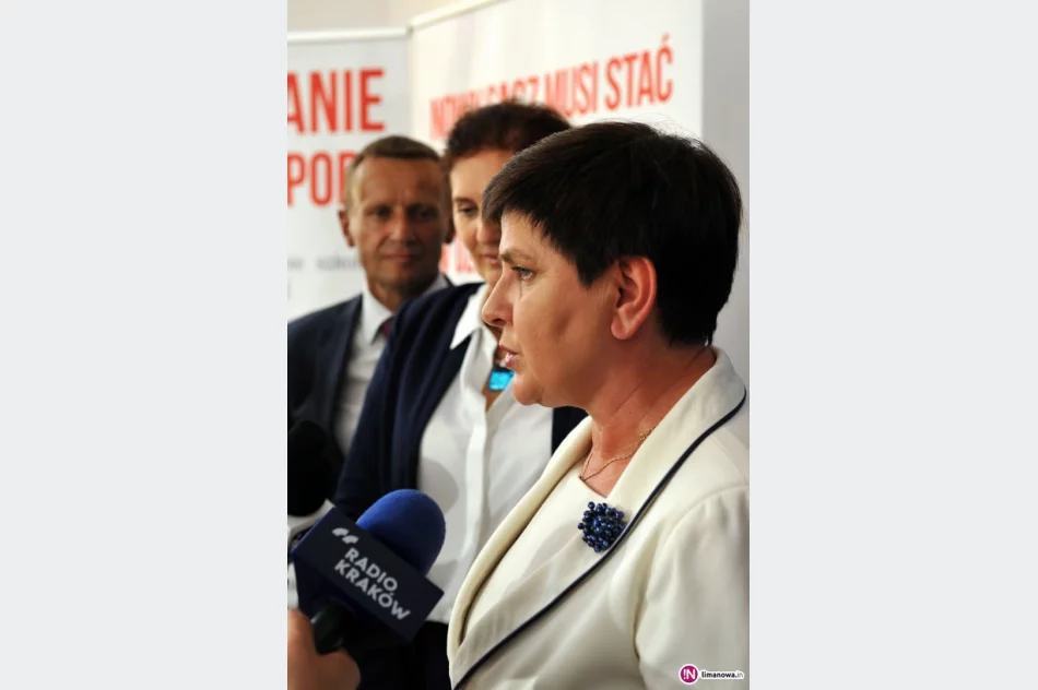 Beata Szydło rekomendowała kandydatkę PiS. Iwona Mularczyk przedstawiła część programu - zdjęcie 3