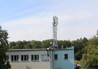 Mieszkańcy i przedsiębiorcy protestują - nie chcą stacji bazowej telefonii komórkowej w swojej okolicy - zdjęcie główne