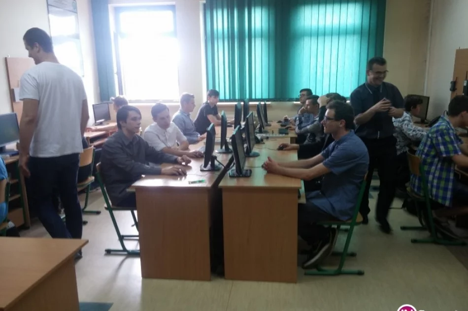 Kolejne sukcesy młodych informatyków ZSTiO - zdjęcie 2