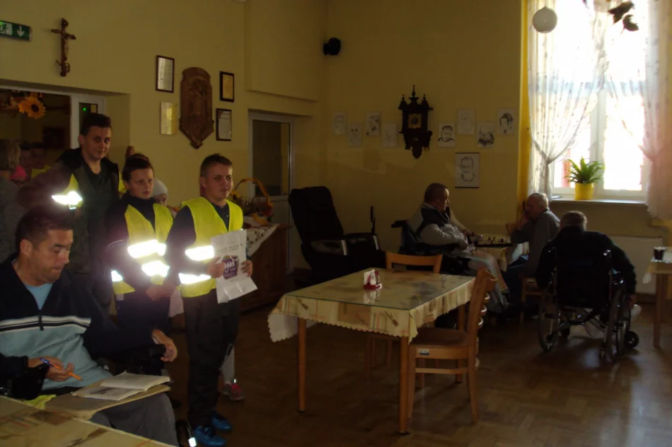 Wszystkie dzieci otrzymały kamizelki - zdjęcie 3