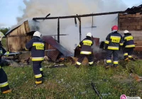 40 strażaków walczyło z pożarem (zdjęcia i wideo) - zdjęcie główne