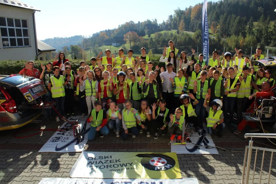 „Odblaskowa Szkoła”  w Szkole Podstawowej w Pasierbcu – podsumowanie działań - zdjęcie 2