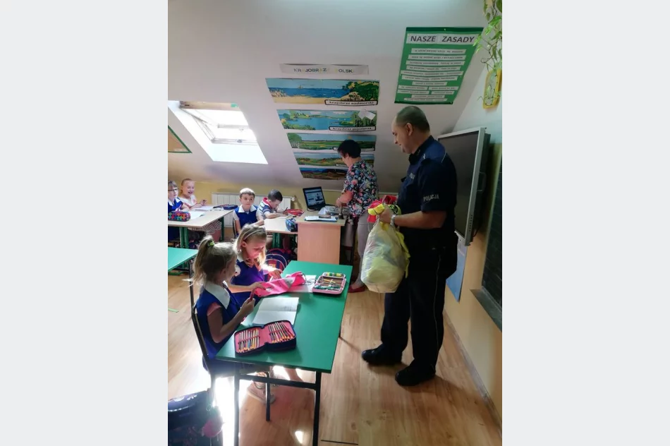 „Odblaskowa Szkoła”  w Szkole Podstawowej w Pasierbcu – podsumowanie działań - zdjęcie 4