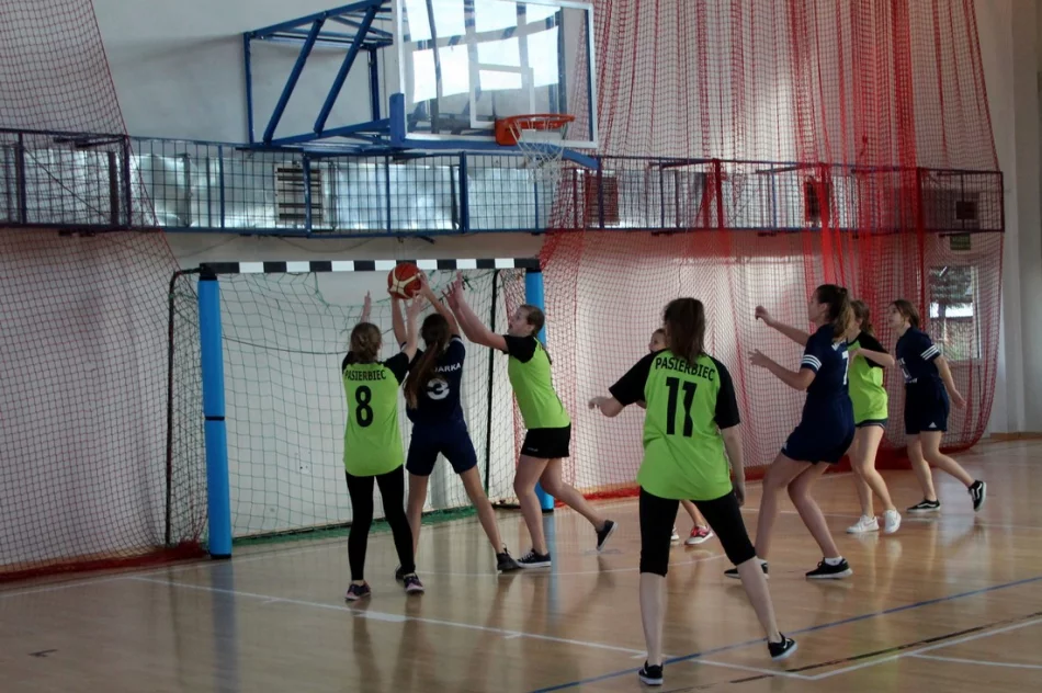 Igrzyska Młodzieży Szkolnej w koszykówce  - zdjęcie 11