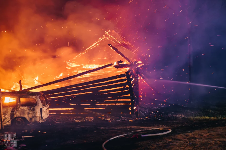 Nocny pożar na pograniczu dwóch powiatów - zdjęcie 4