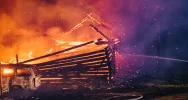 Nocny pożar na pograniczu dwóch powiatów - zdjęcie 4