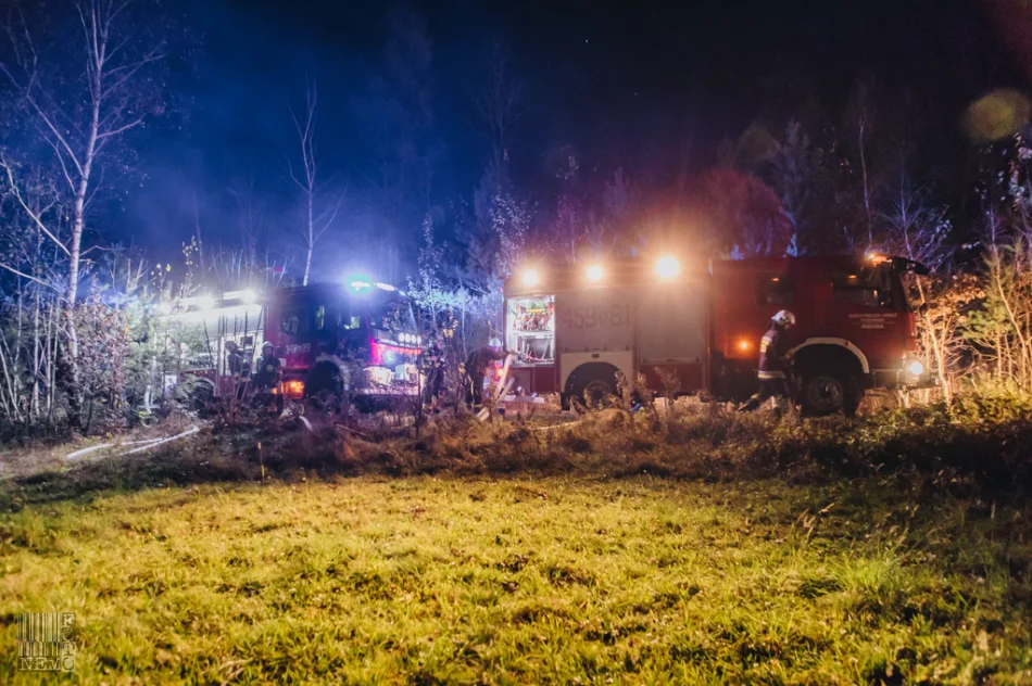 Nocny pożar na pograniczu dwóch powiatów - zdjęcie 8