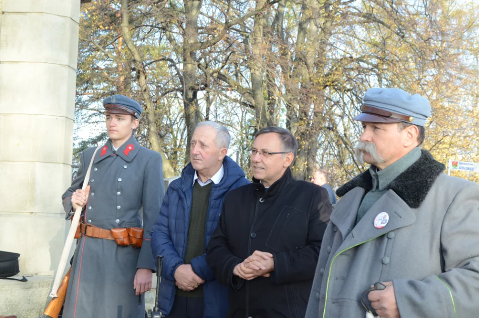 Rekordowy VIII Niepodległościowy Złaz Turystów na Jabłońcu - zdjęcie 4