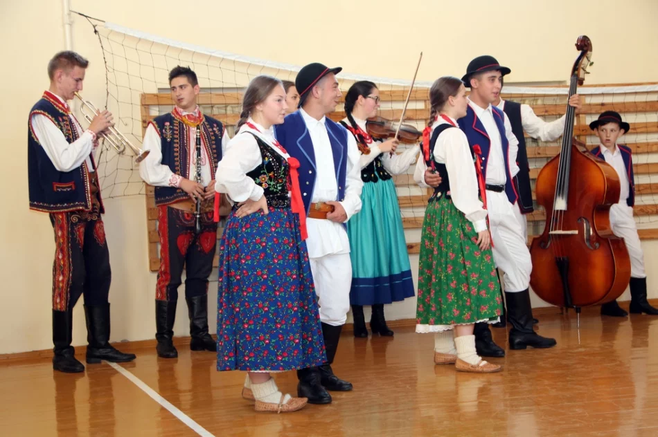 Zespół „Kijom Worci” z wizytą u Polaków na Litwie  - zdjęcie 9