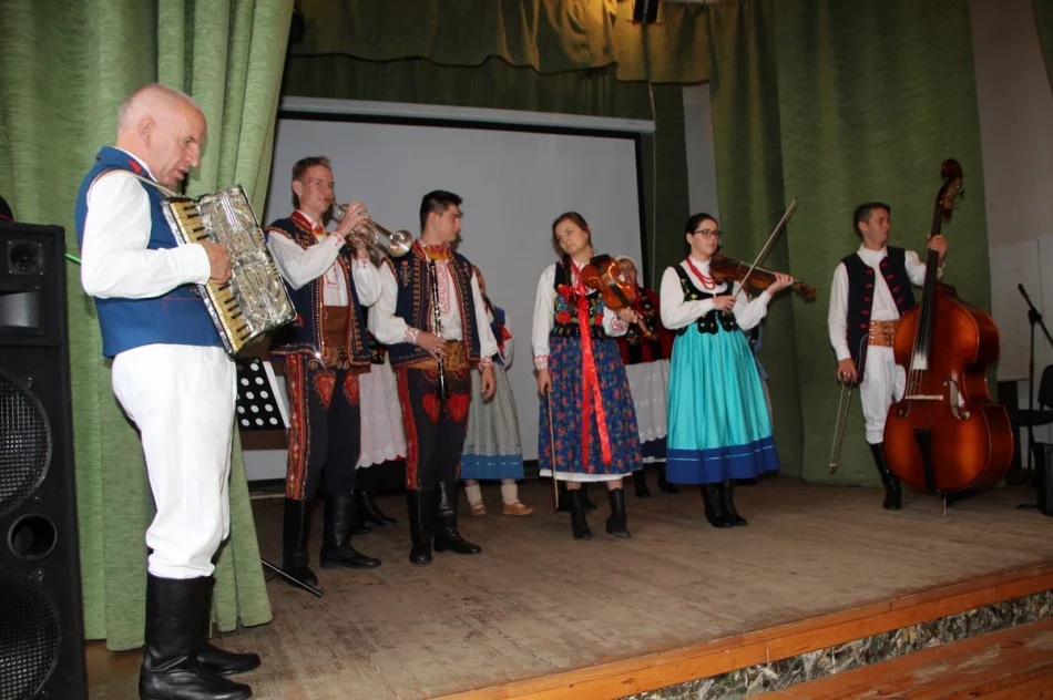 Zespół „Kijom Worci” z wizytą u Polaków na Litwie  - zdjęcie 20