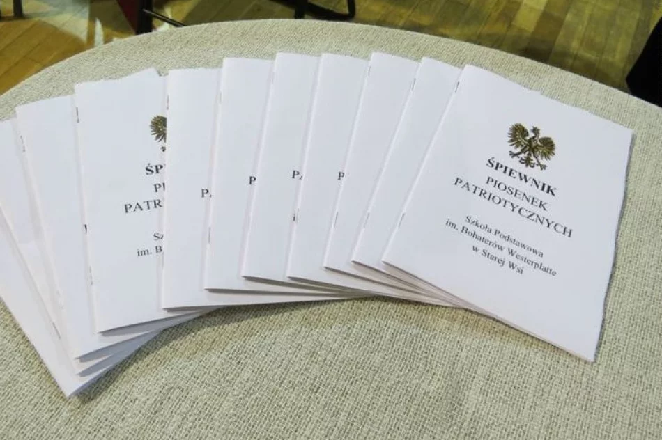 Wieczornica patriotyczna w Szkole Podstawowej nr 1 w Starej Wsi - zdjęcie 9