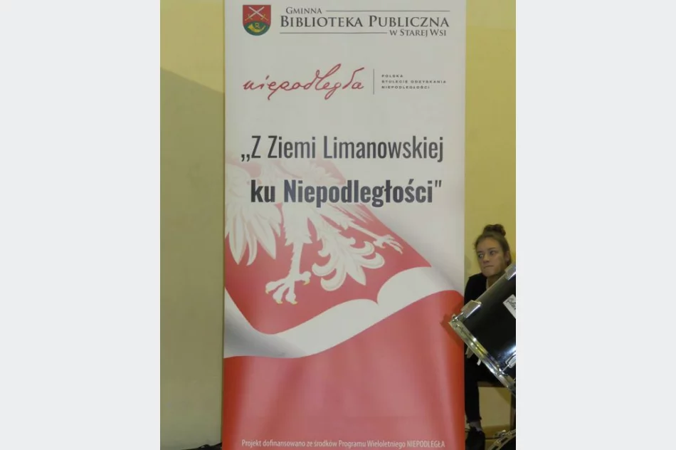 Wieczornica patriotyczna w Szkole Podstawowej nr 1 w Starej Wsi - zdjęcie 11
