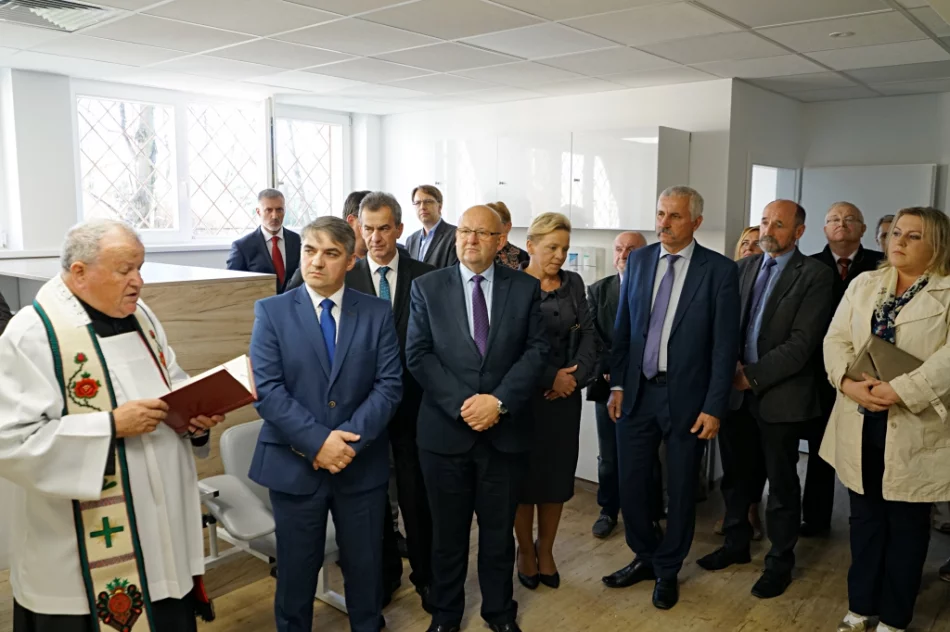 Pracownia rezonansu magnetycznego powstała w limanowskim szpitalu - zdjęcie 4