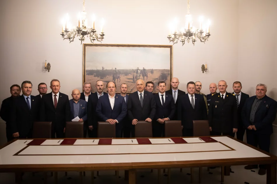 Porozumienie z MSWiA kończy akcję protestacyjną służb - zdjęcie 4