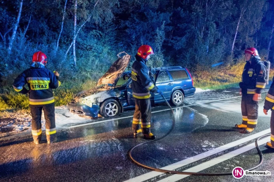 Volvo stanęło w płomieniach, na szczęście nikt nie ucierpiał - zdjęcie 2