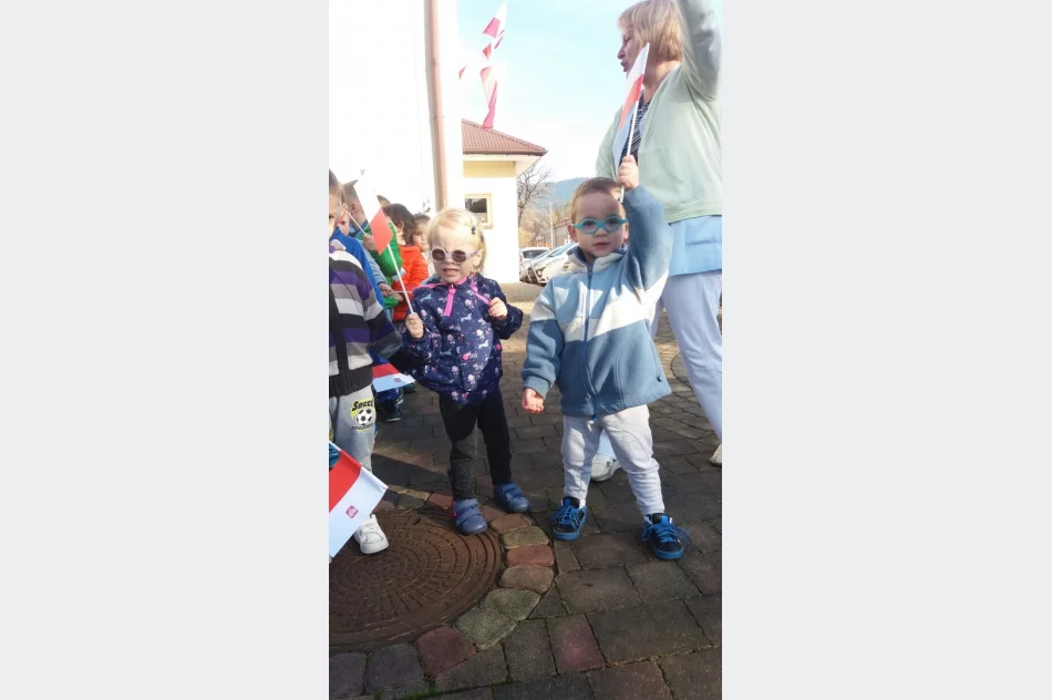 Nauka patriotyzmu w żłobku - zdjęcie 2