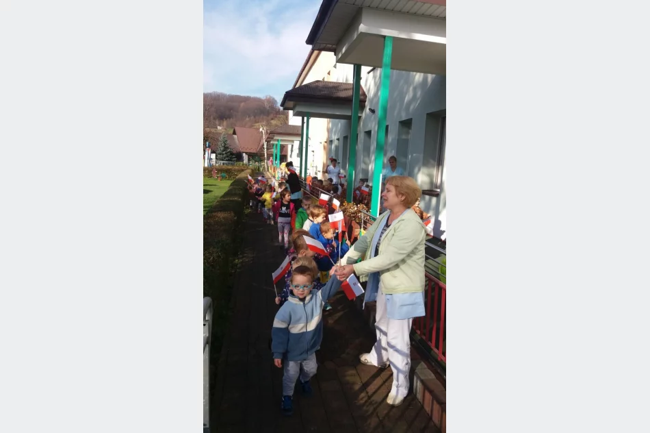 Nauka patriotyzmu w żłobku - zdjęcie 14