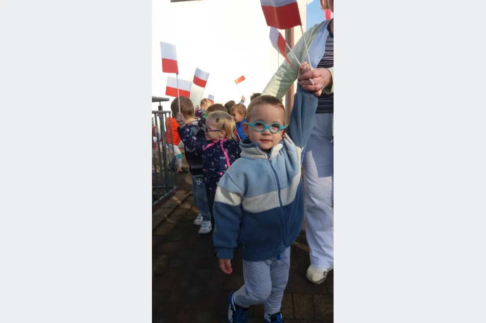 Nauka patriotyzmu w żłobku - zdjęcie 17