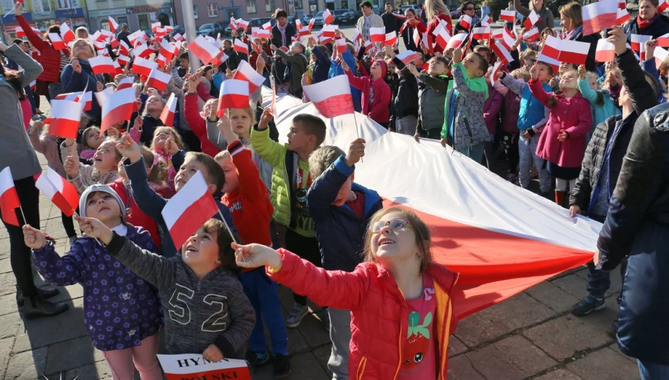 Przedszkolaki biły "Rekord dla Niepodległej" - zdjęcie 1