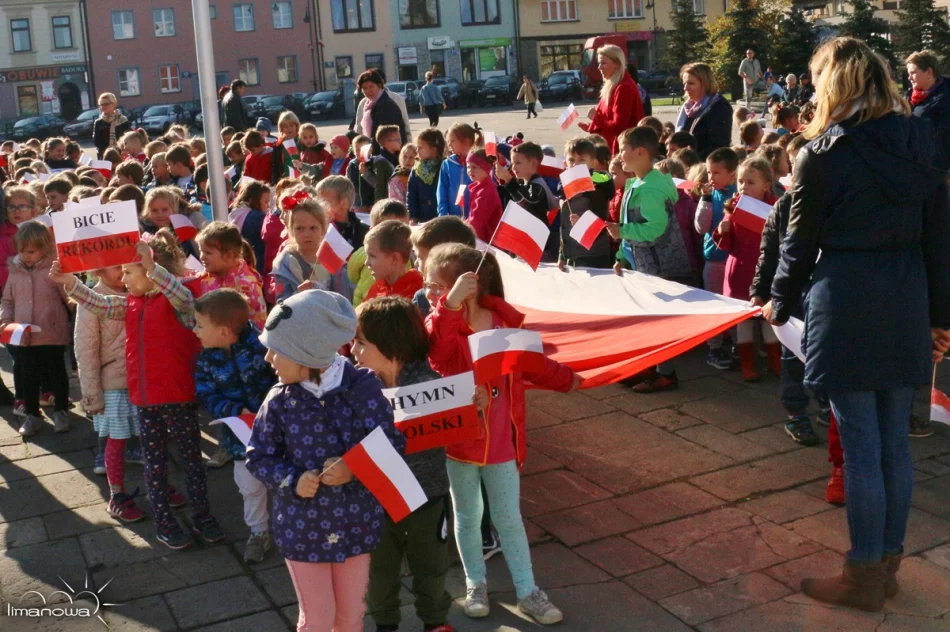 Przedszkolaki biły "Rekord dla Niepodległej" - zdjęcie 3