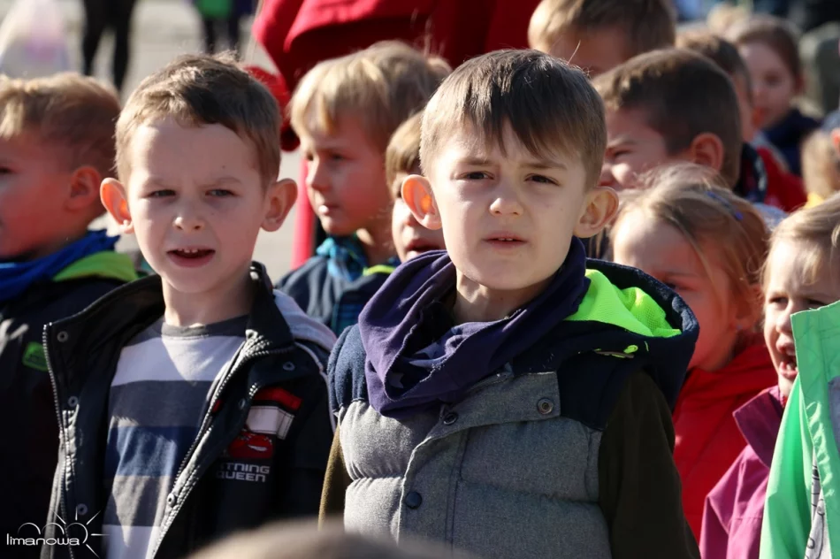 Przedszkolaki biły "Rekord dla Niepodległej" - zdjęcie 5