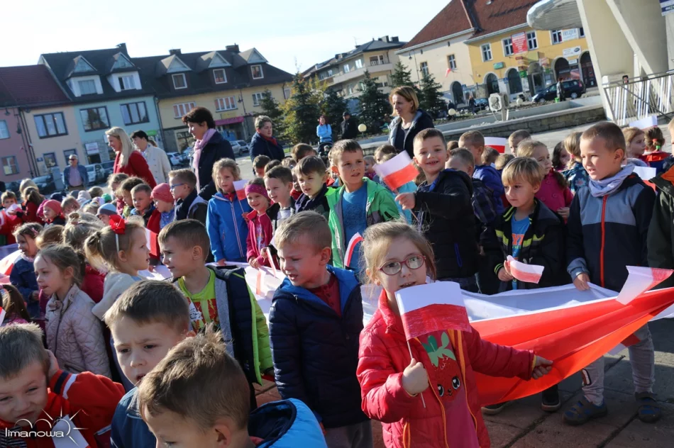 Przedszkolaki biły "Rekord dla Niepodległej" - zdjęcie 7