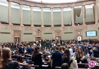 Uczennice z 'czwórki' posłankami na XXIII sesji Sejmu Dzieci i Młodzieży - zdjęcie główne
