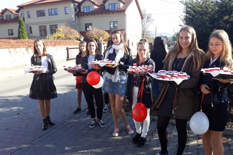 W setną rocznicę posadzili dąb - zdjęcie 6