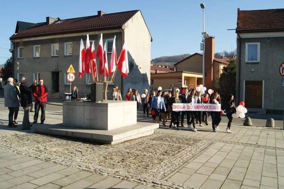 W setną rocznicę posadzili dąb - zdjęcie 11