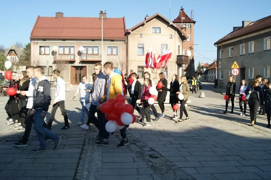 W setną rocznicę posadzili dąb - zdjęcie 13