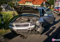 Audi zderzyło się z VW. Jedna osoba trafiła do szpitala - zdjęcie główne