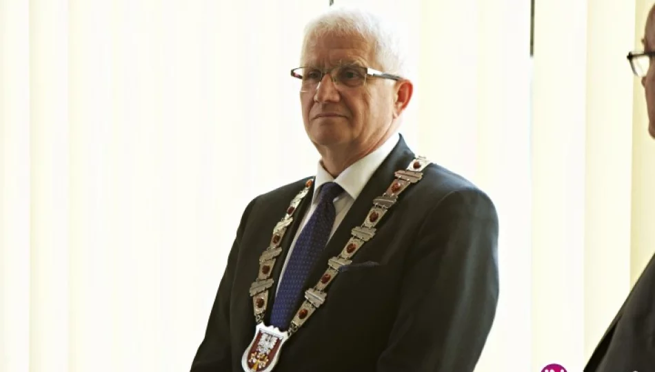 Nowe insygnia przewodniczącego Rady Powiatu (wideo) - zdjęcie 1