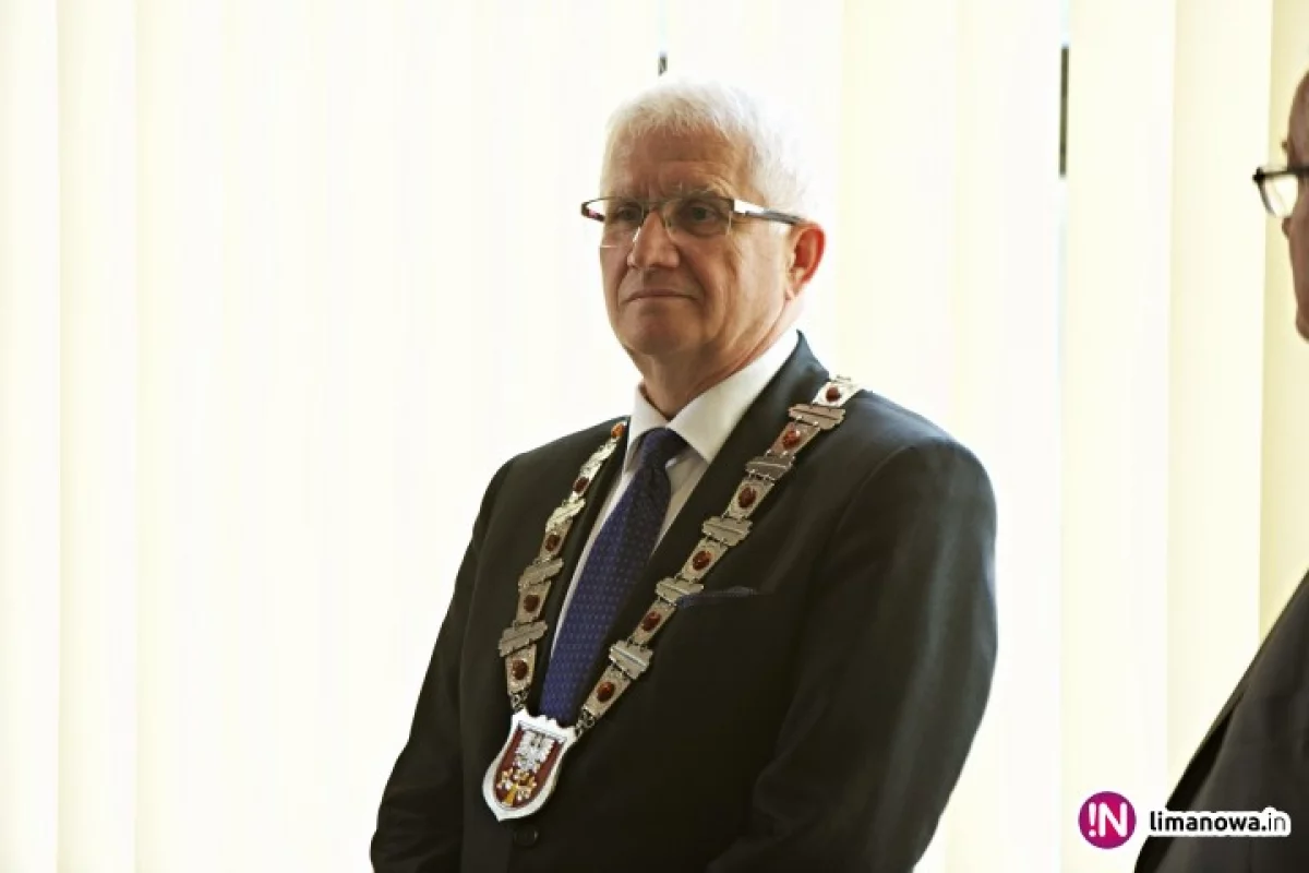 Nowe insygnia przewodniczącego Rady Powiatu (wideo)