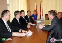 Wicewojewoda przekazał promesy dla samorządów - zdjęcie główne